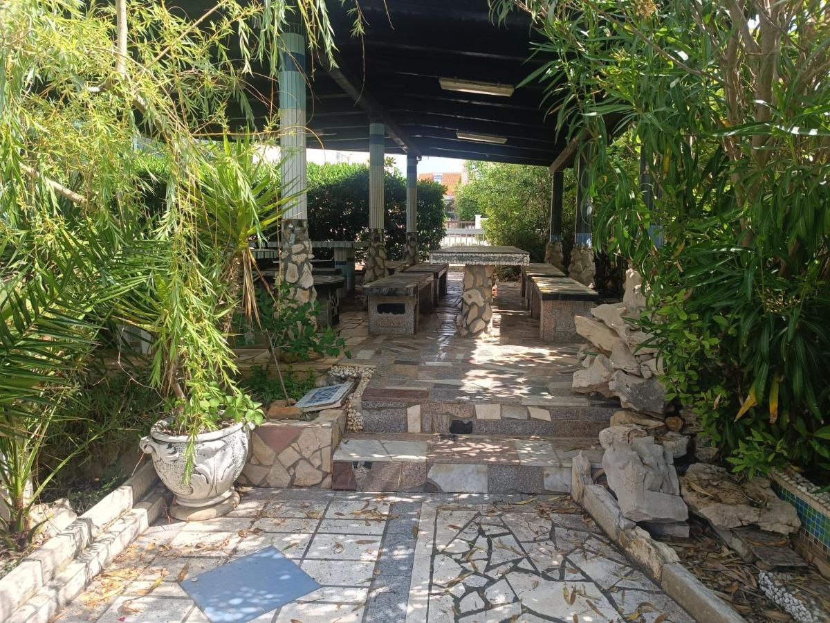 Villa Latina With 6 Apartments And A Shared Pool Vir Dış mekan fotoğraf