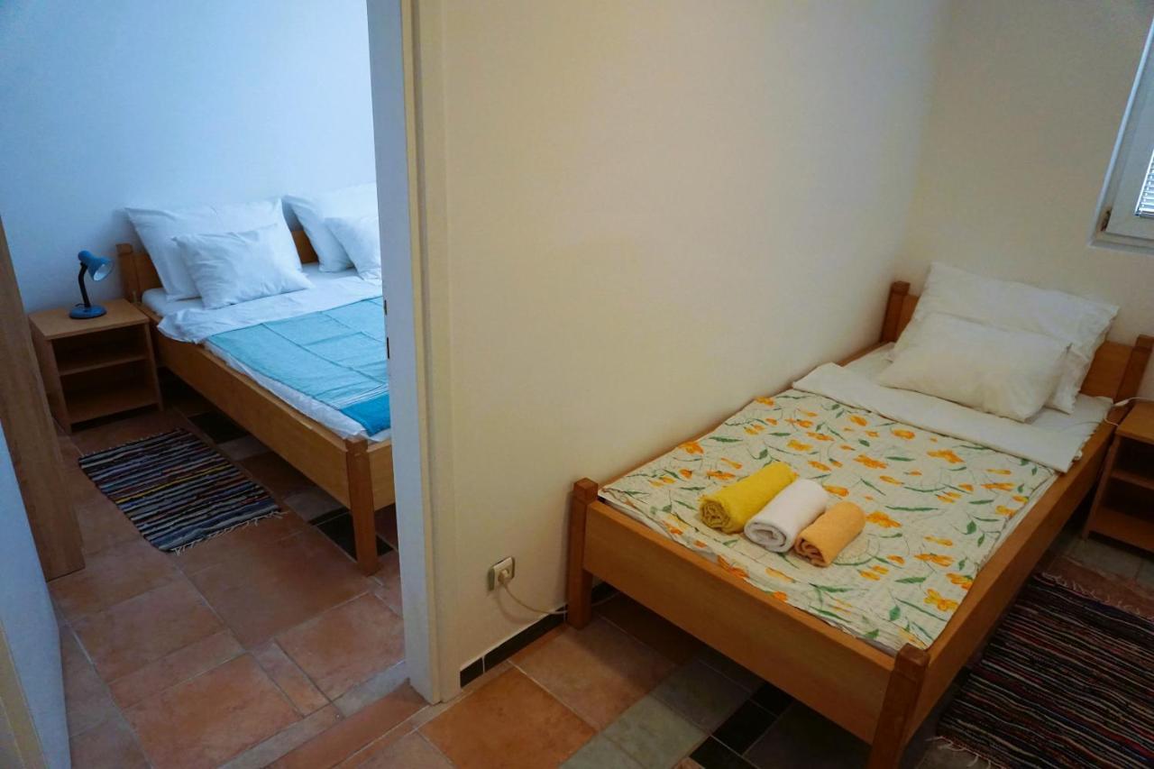 Villa Latina With 6 Apartments And A Shared Pool Vir Dış mekan fotoğraf